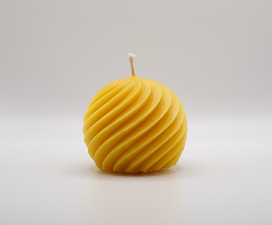 Kugel mit Rillen (gedreht)